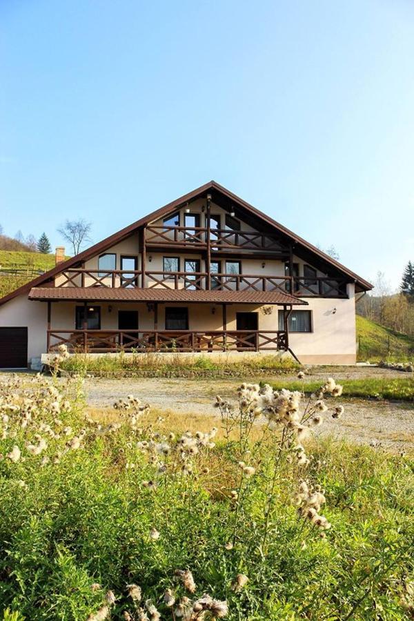 Casa Roua Muntilor Villa Campulung Moldovenesc Exterior photo